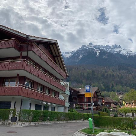 Seehaus / lake view apartment Iseltwald Exterior foto